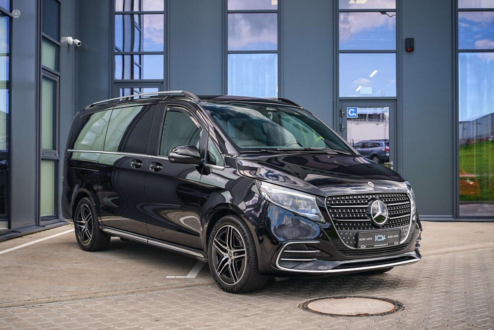 2025 Mercedes-Benz V300