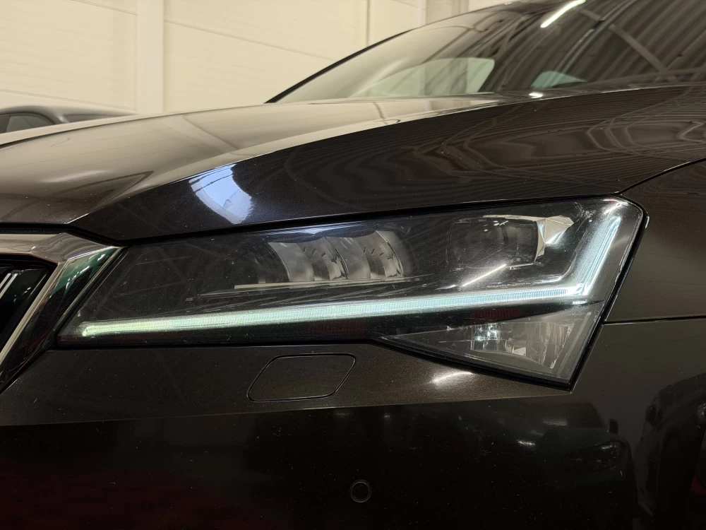 2020 Skoda Superb – nuotrauka 8