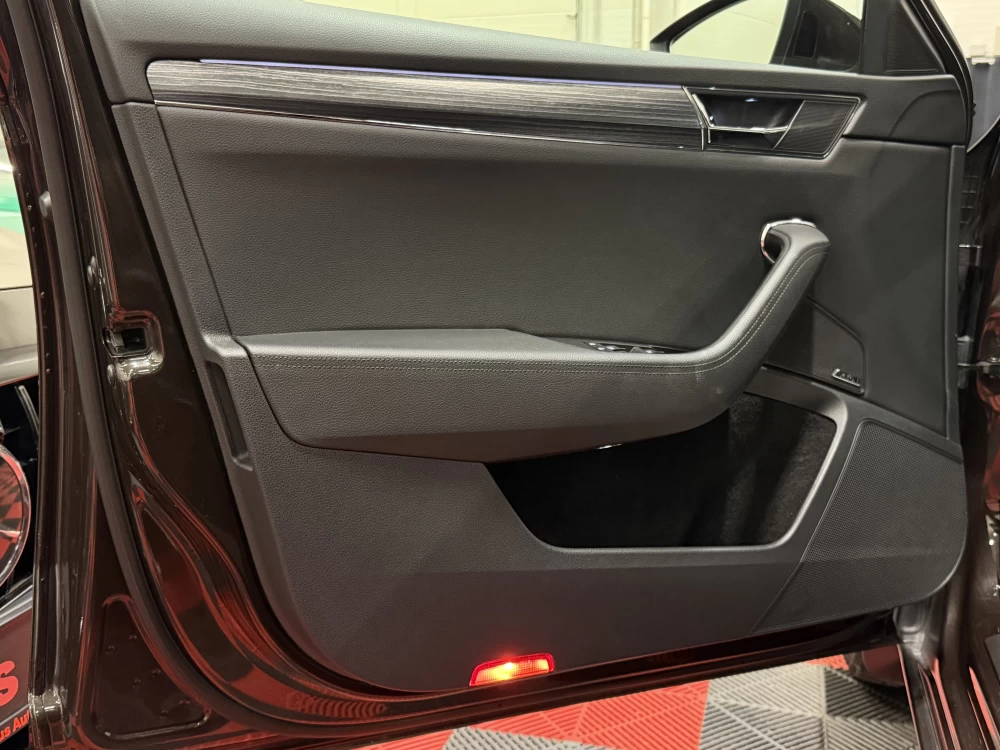 2020 Skoda Superb – nuotrauka 11