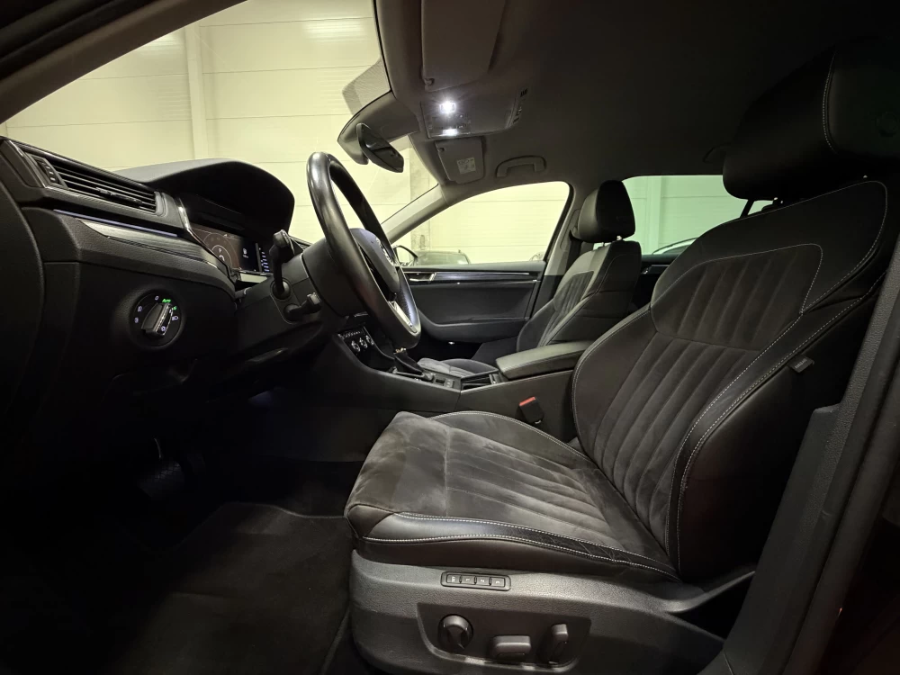 2020 Skoda Superb – nuotrauka 12