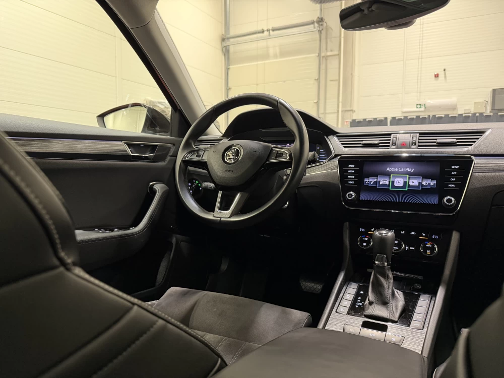 2020 Skoda Superb – nuotrauka 15