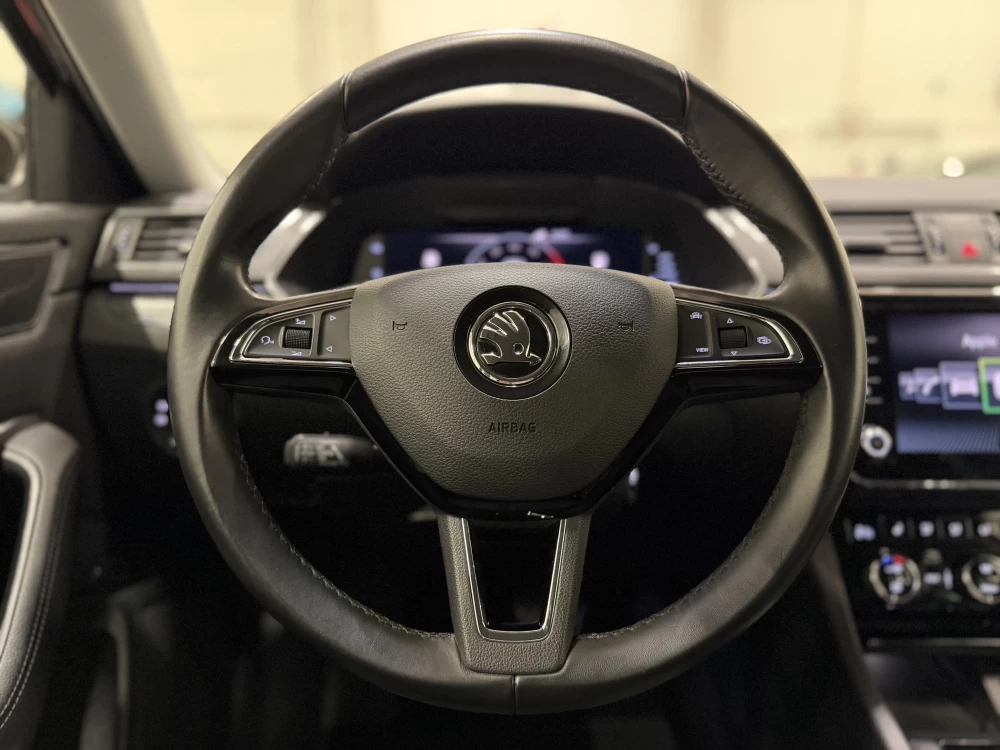 2020 Skoda Superb – nuotrauka 17