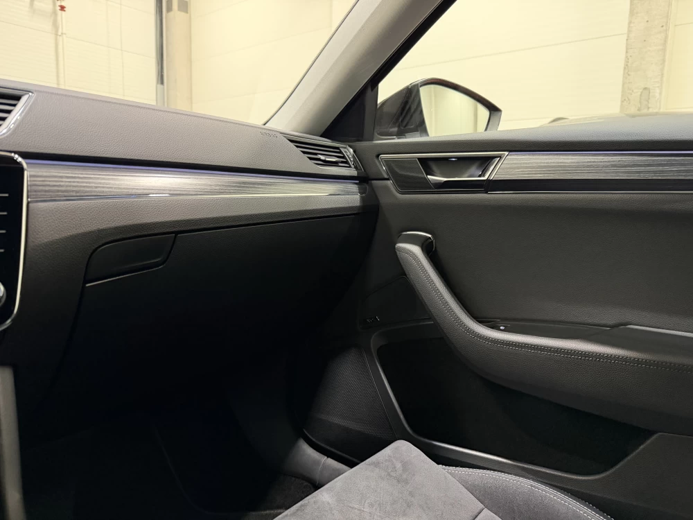 2020 Skoda Superb – nuotrauka 20