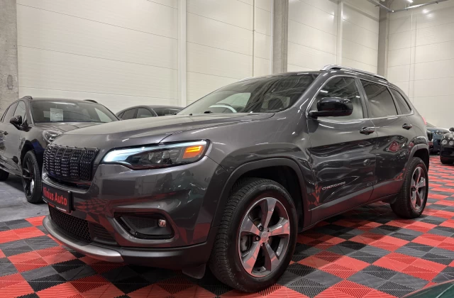 2020 Jeep Cherokee
