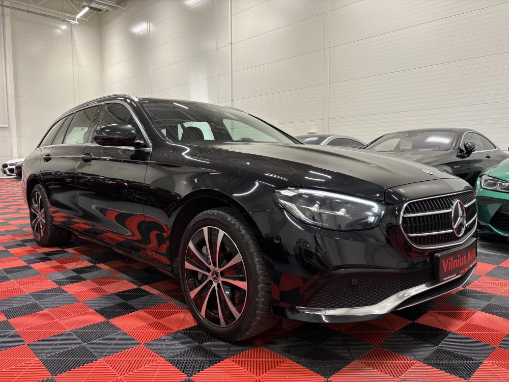 2022 Mercedes-Benz E300 – nuotrauka 3
