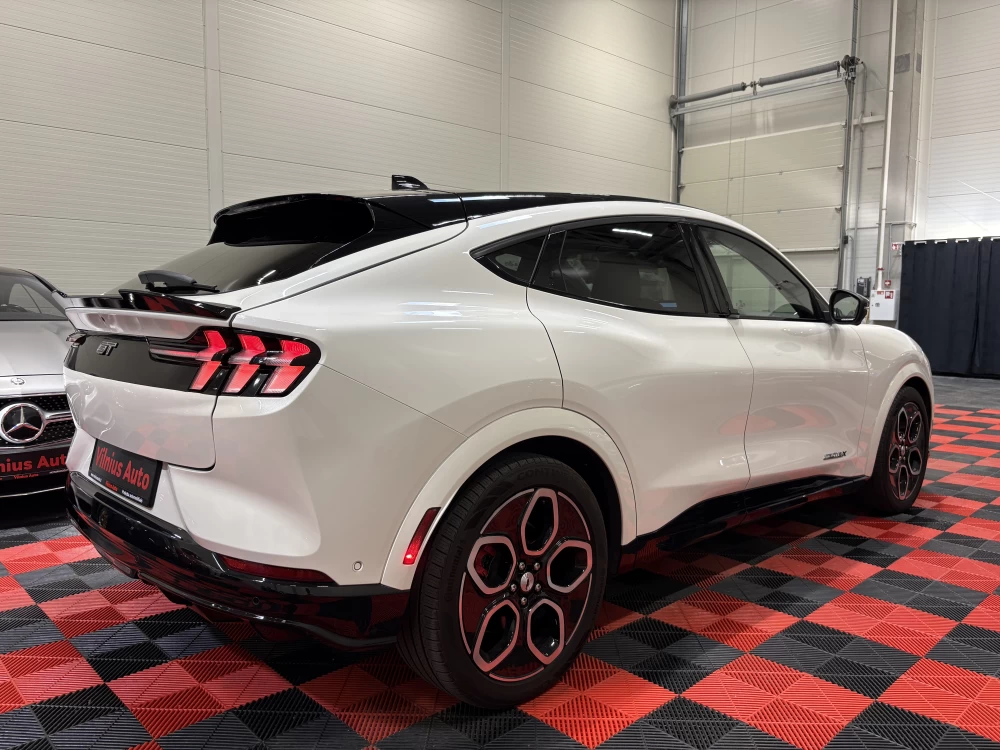 2022 Ford Mustang Mach-E – nuotrauka 4