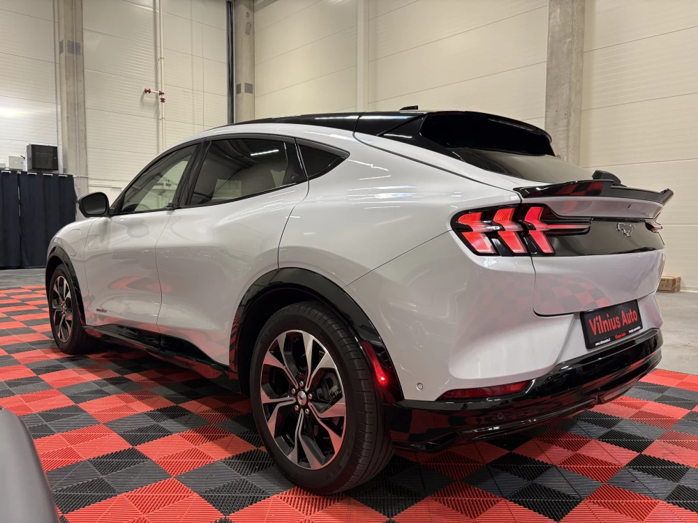 2023 Ford Mustang Mach-E – nuotrauka 6