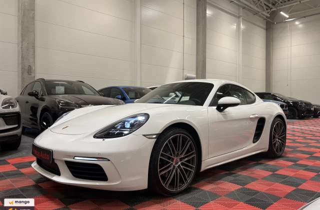 2017 Porsche Cayman