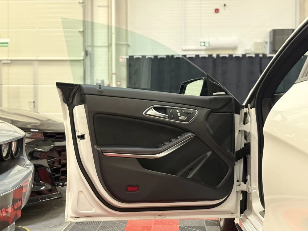 2019 Mercedes-Benz CLA45 AMG – nuotrauka 12