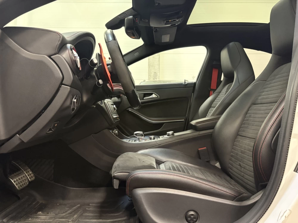 2019 Mercedes-Benz CLA45 AMG – nuotrauka 14