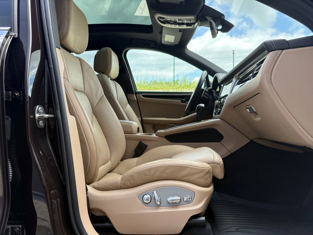 2021 Porsche Macan – nuotrauka 17