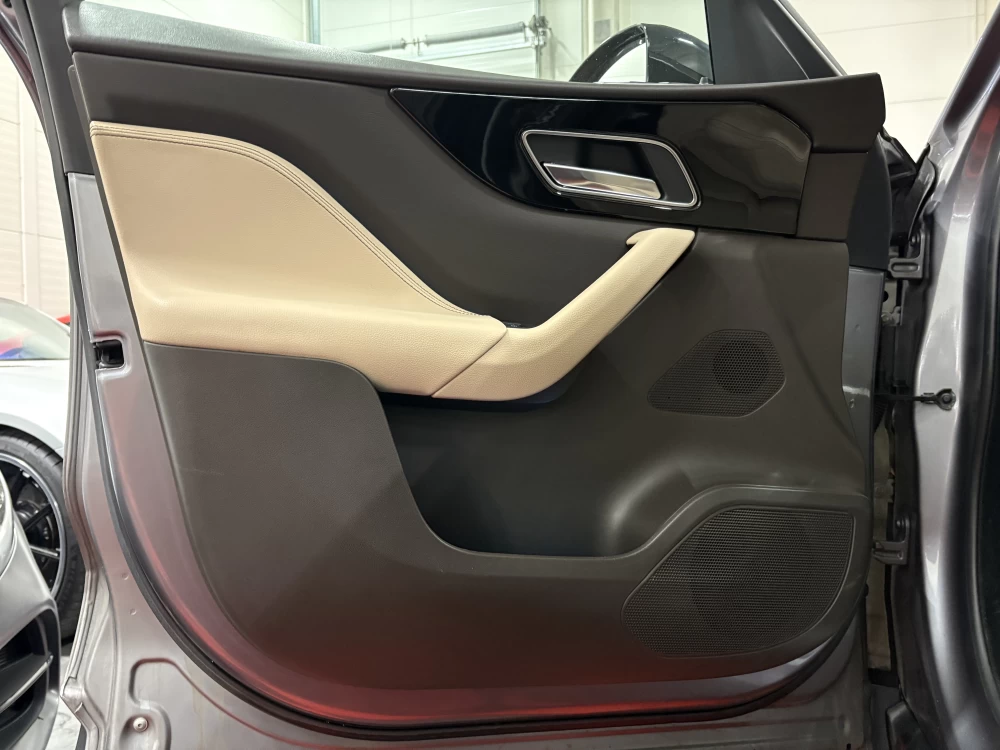 2020 Jaguar F-Pace – nuotrauka 11