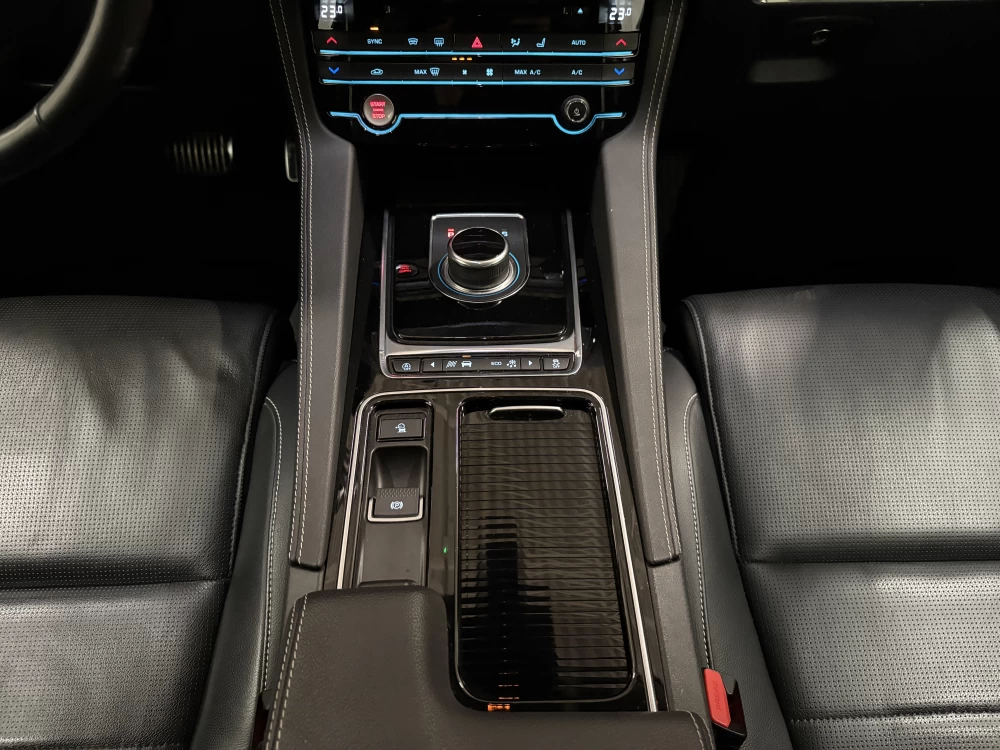 2020 Jaguar F-Pace – nuotrauka 25