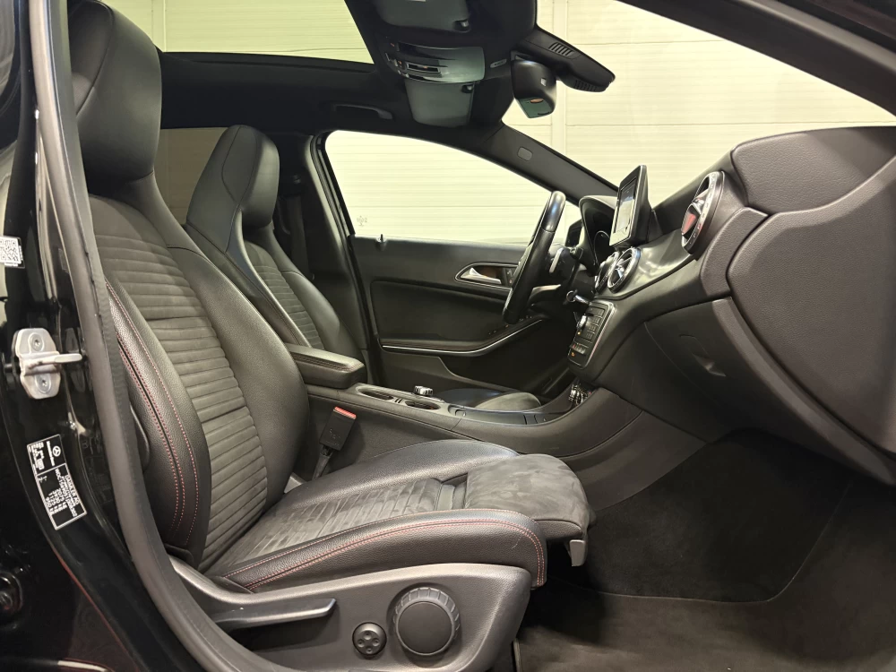 2017 Mercedes-Benz GLA220 – nuotrauka 15