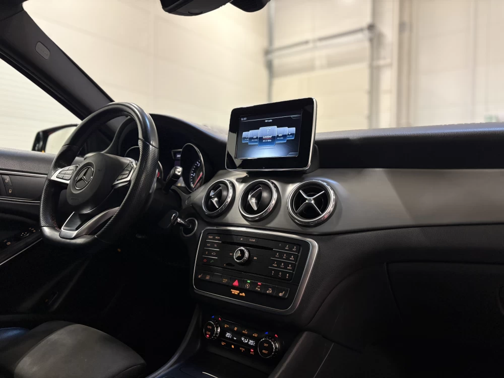 2017 Mercedes-Benz GLA220 – nuotrauka 16