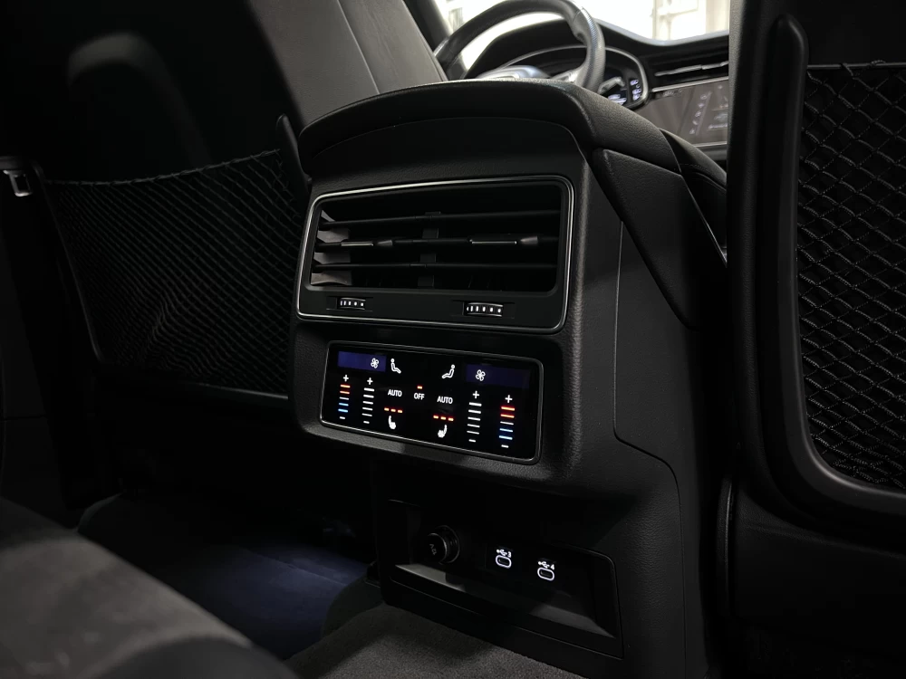2020 Audi SQ7 – nuotrauka 33