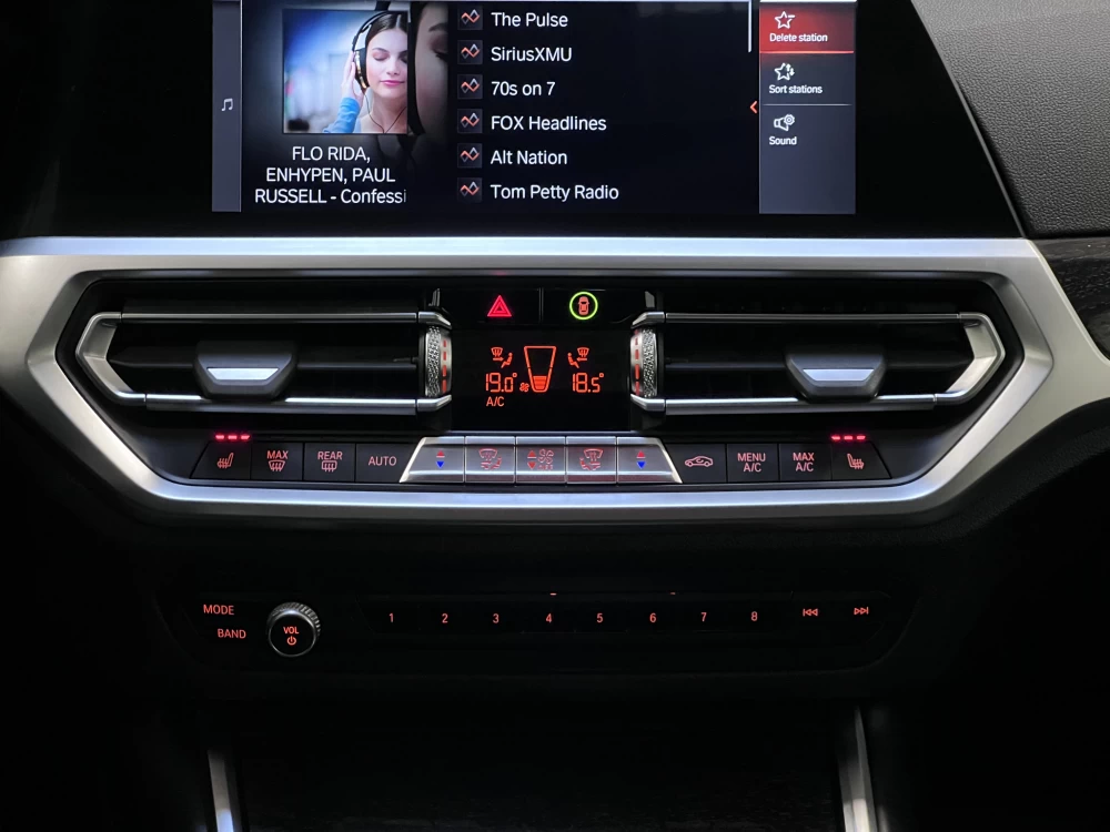 2020 BMW 330 – nuotrauka 24