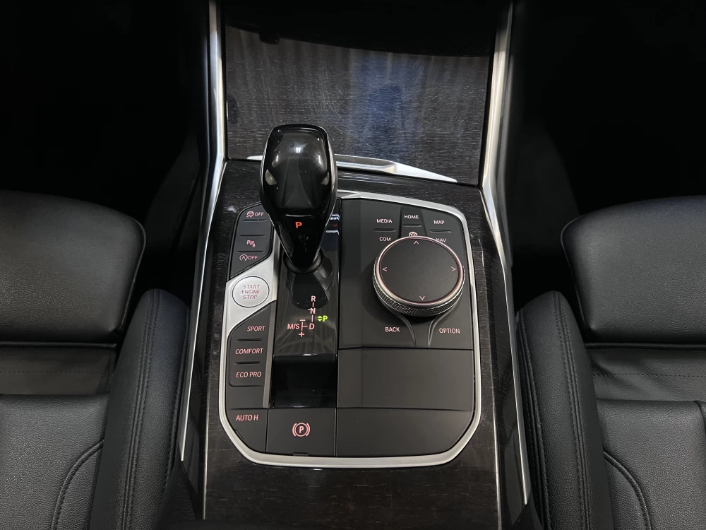 2020 BMW 330 – nuotrauka 25