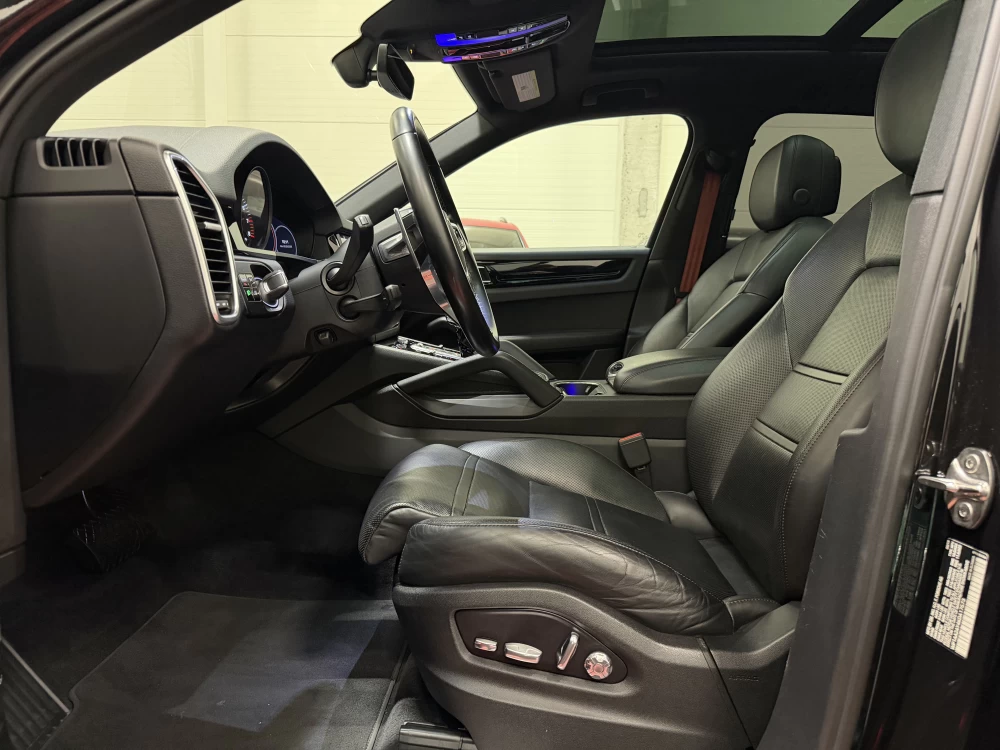 2019 Porsche Cayenne – nuotrauka 12