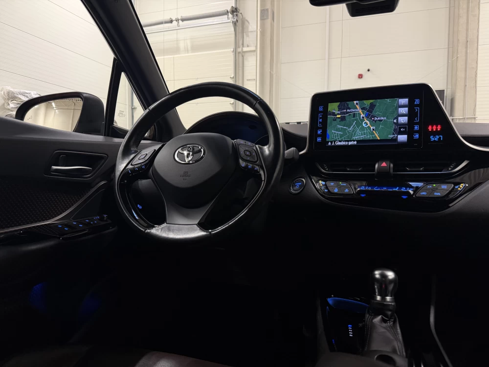 2018 Toyota C-HR – nuotrauka 18