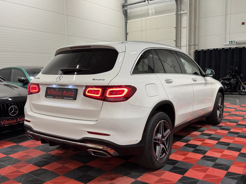 2022 Mercedes-Benz GLC300 – nuotrauka 4