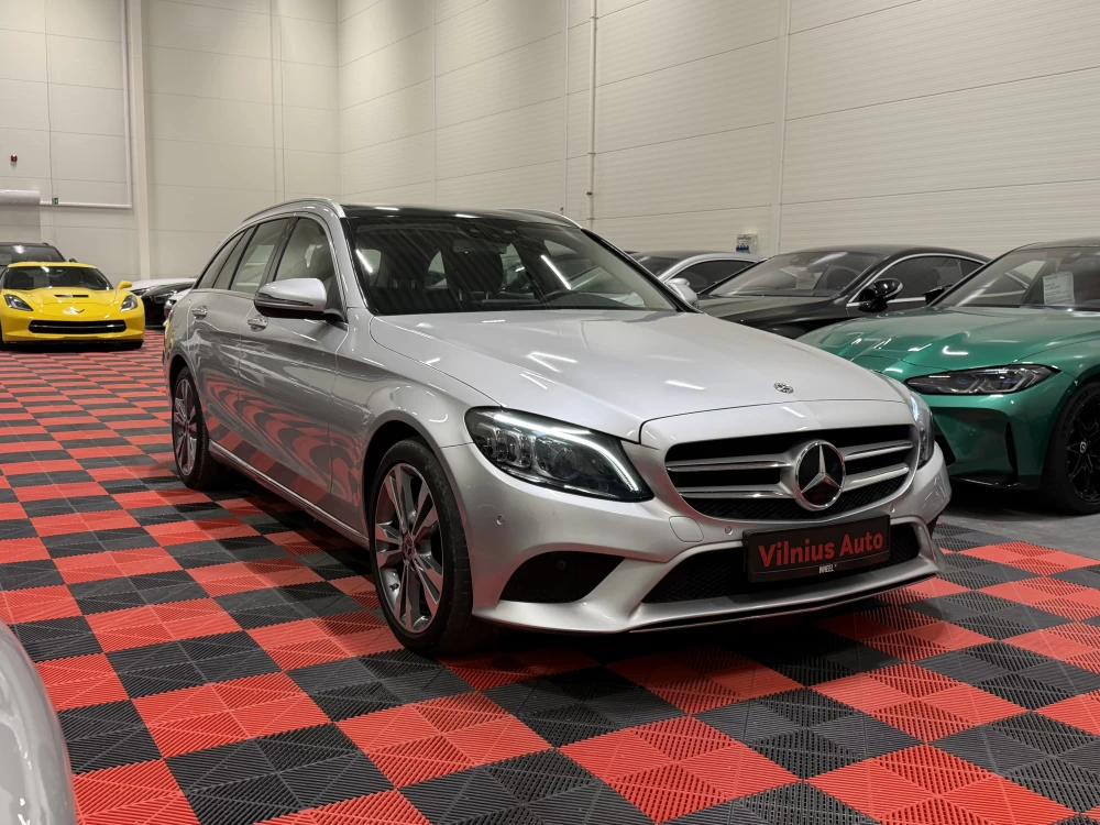 2019 Mercedes-Benz C300 – nuotrauka 3