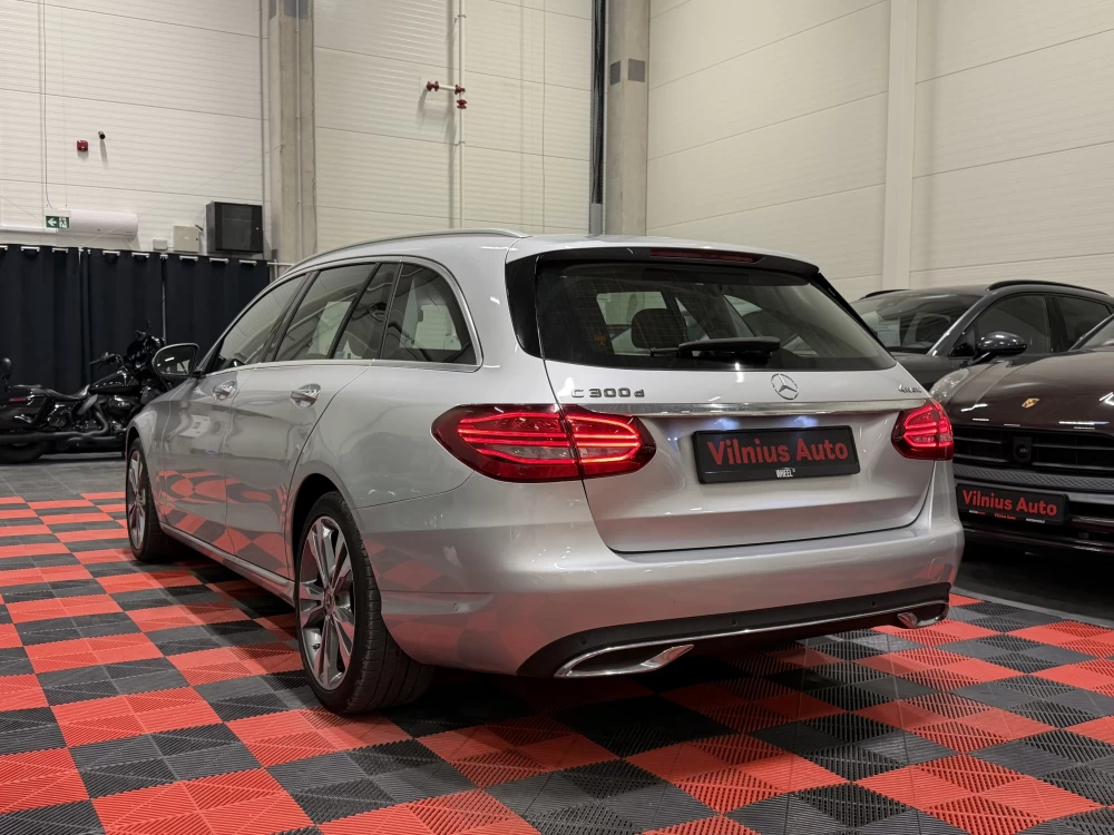 2019 Mercedes-Benz C300 – nuotrauka 6