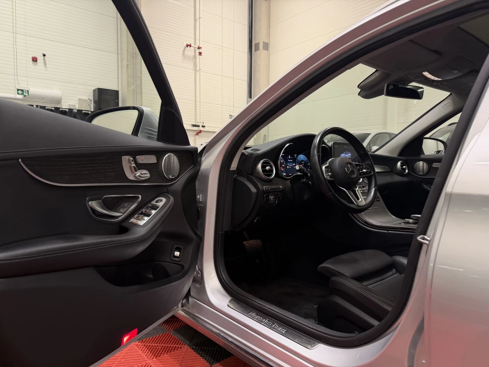2019 Mercedes-Benz C300 – nuotrauka 10