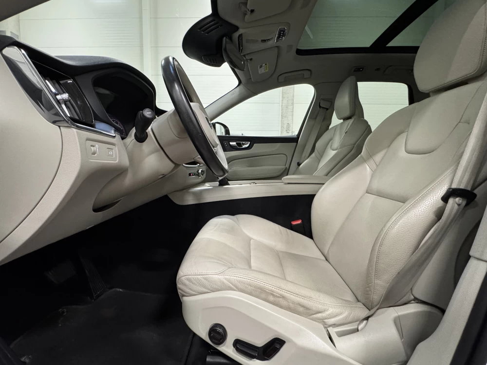2020 Volvo XC60 – nuotrauka 11