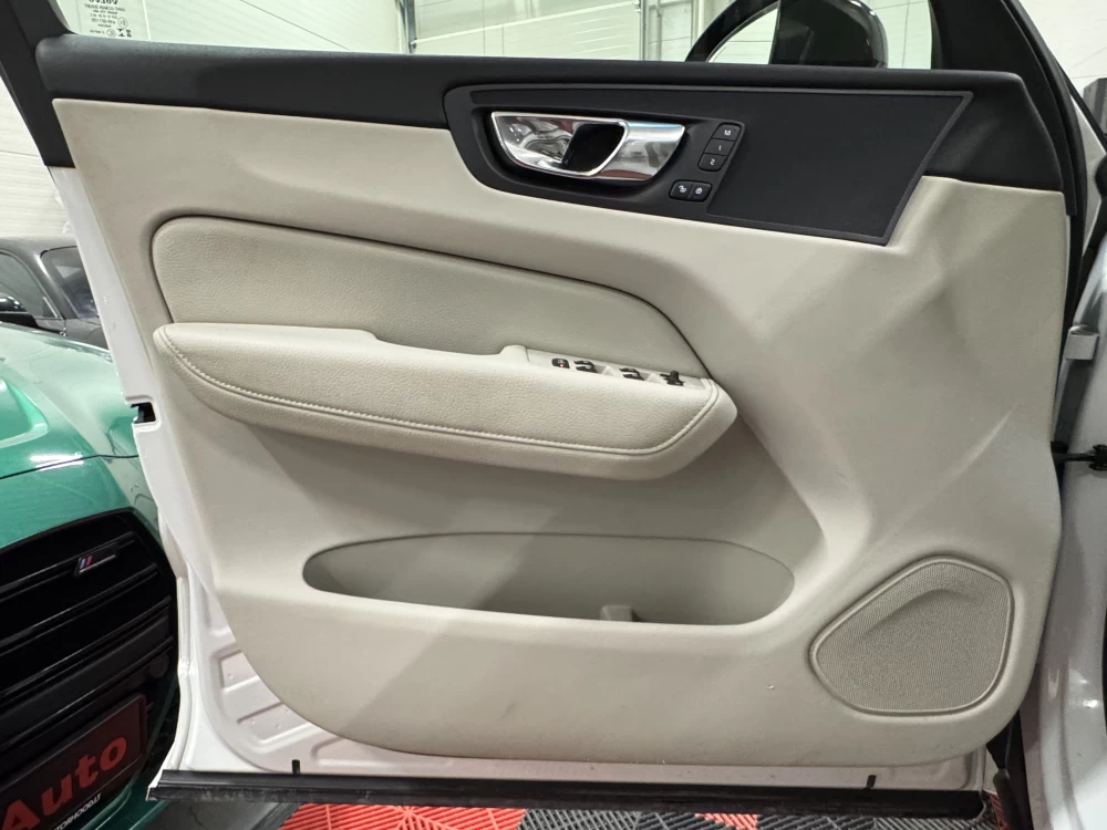 2020 Volvo XC60 – nuotrauka 12