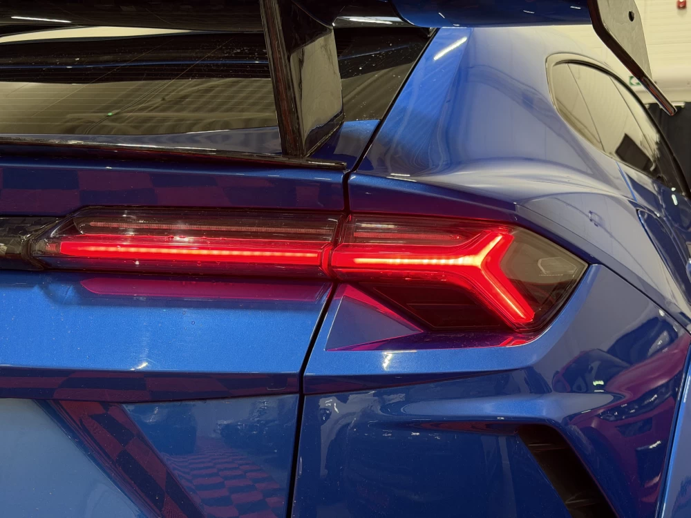 2019 Lamborghini Urus – nuotrauka 9