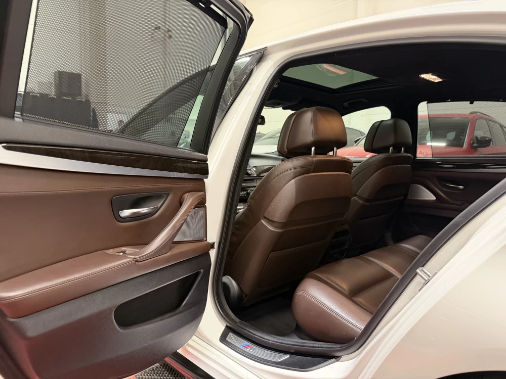 2016 BMW 550 – nuotrauka 27