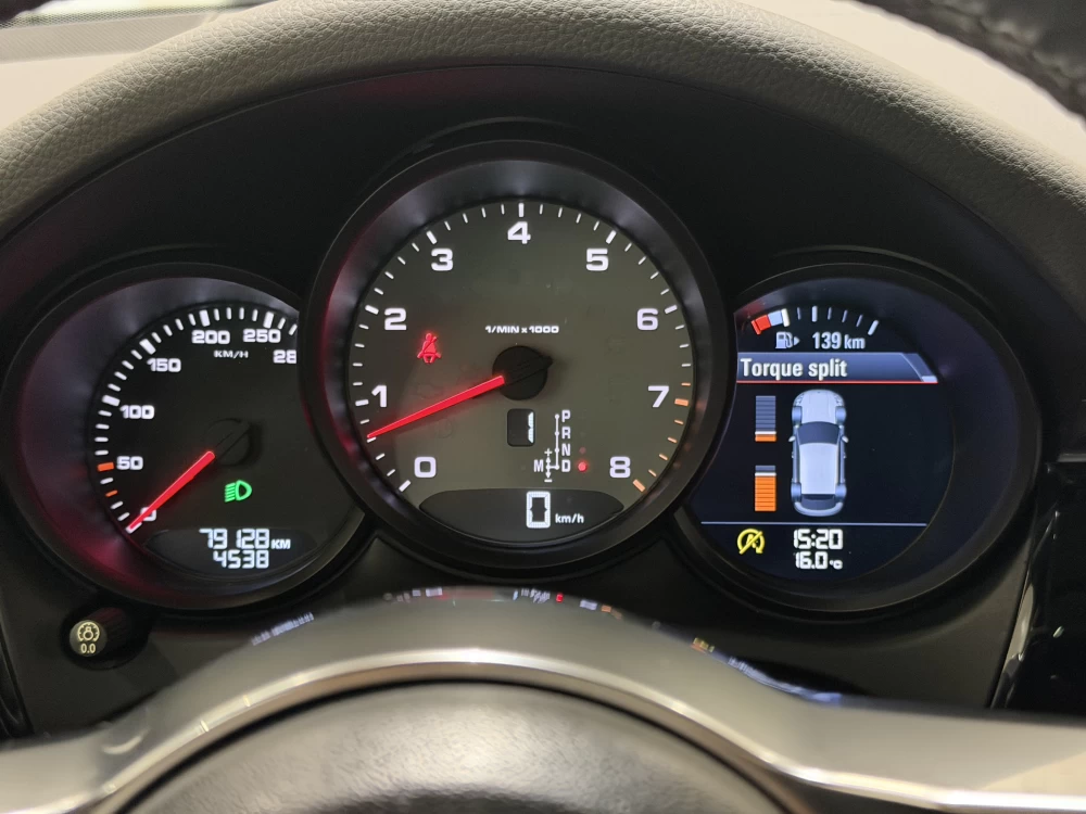 2017 Porsche Macan – nuotrauka 16