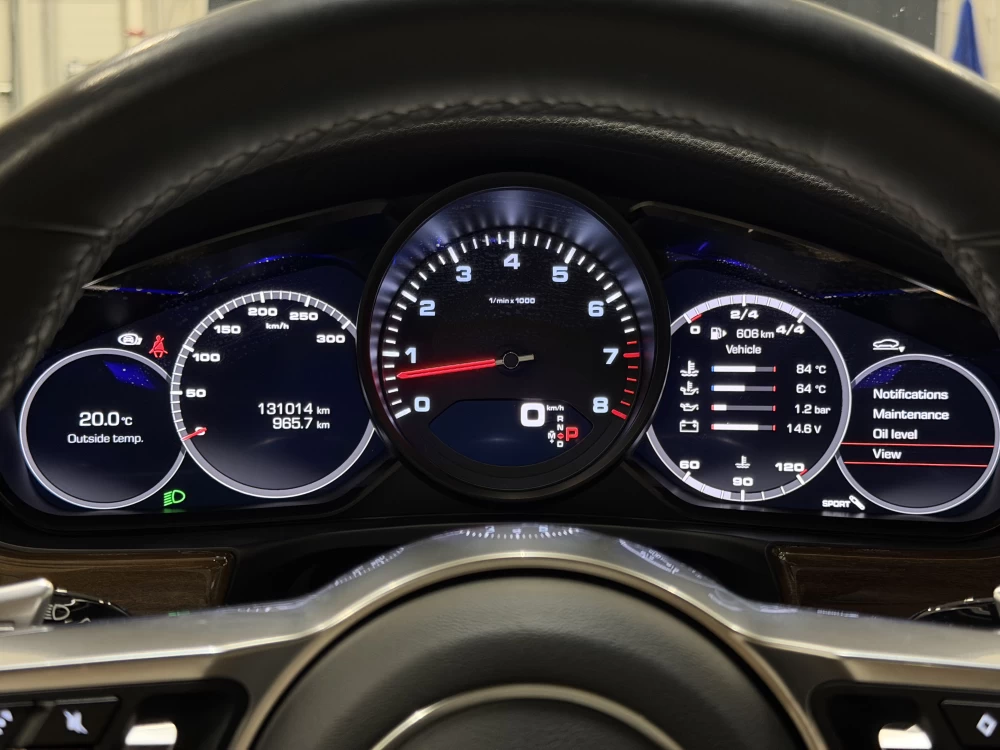 2017 Porsche Panamera – nuotrauka 16