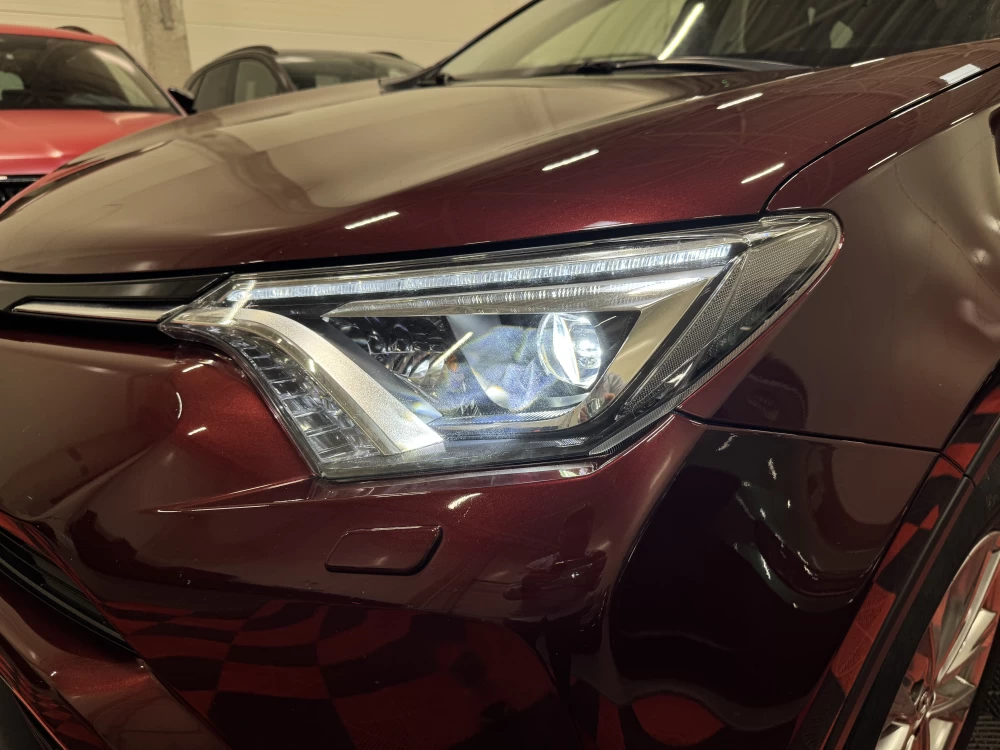 2017 Toyota RAV4 – nuotrauka 8