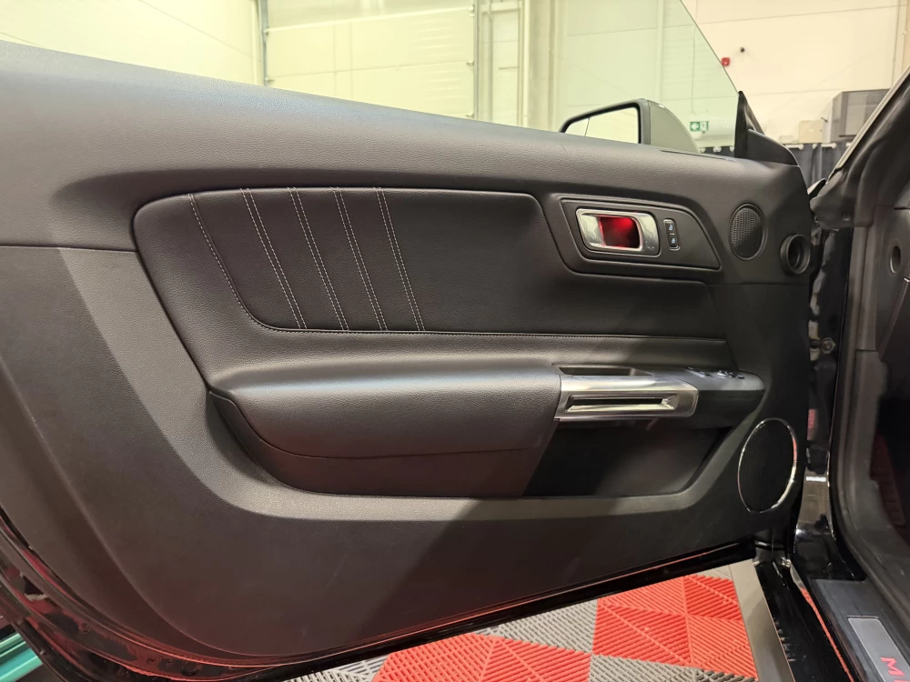 2020 Ford Mustang – nuotrauka 13