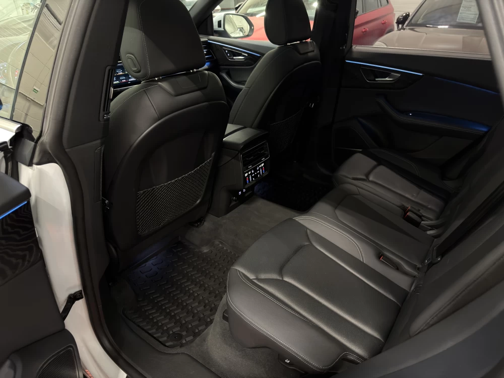 2021 Audi Q8 – nuotrauka 26