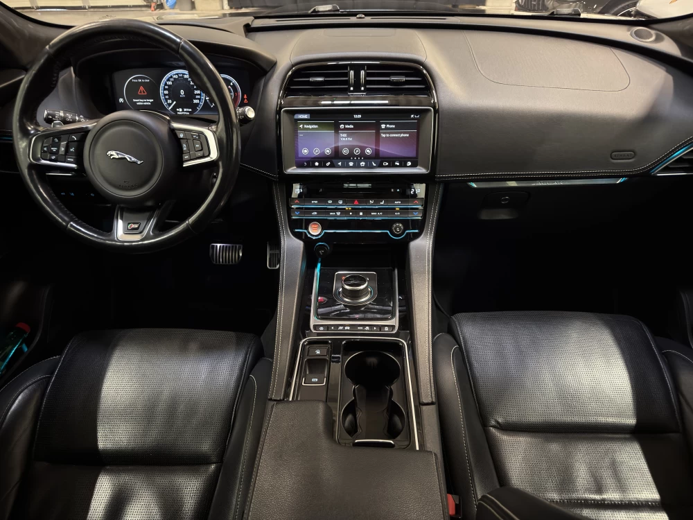2017 Jaguar F-Pace – nuotrauka 15