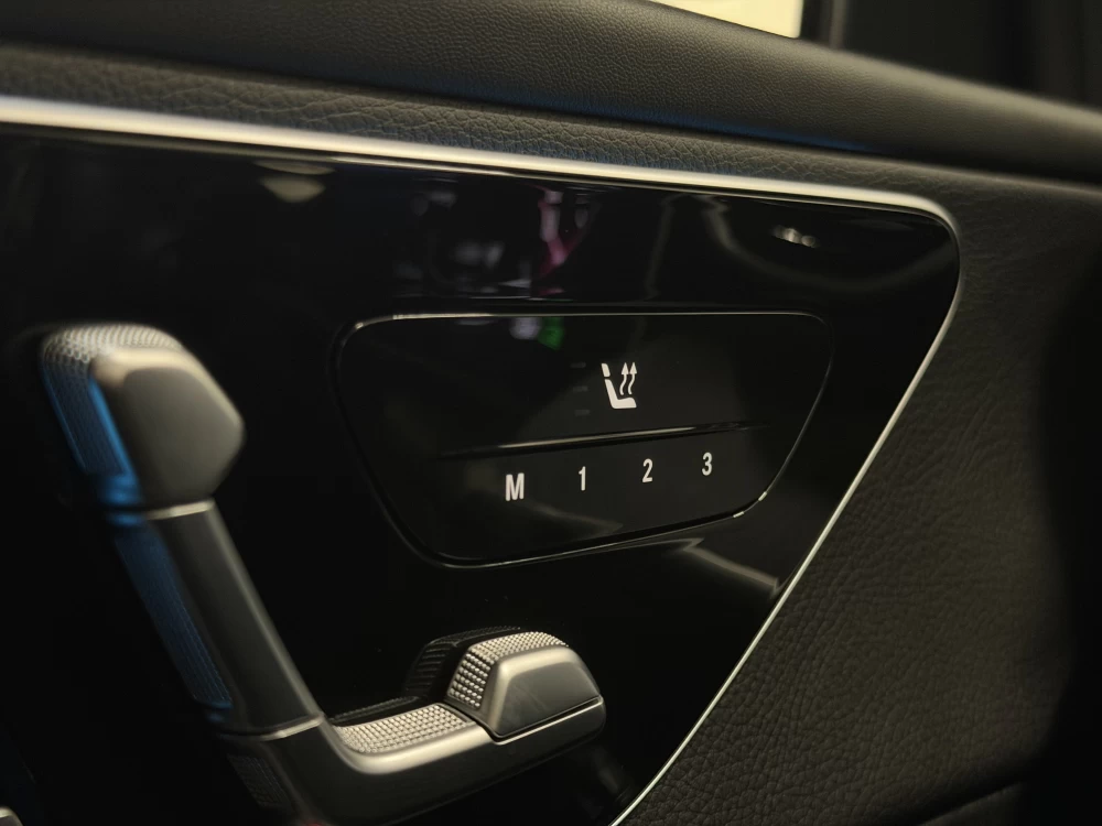 2023 Mercedes-Benz GLC300 – nuotrauka 23