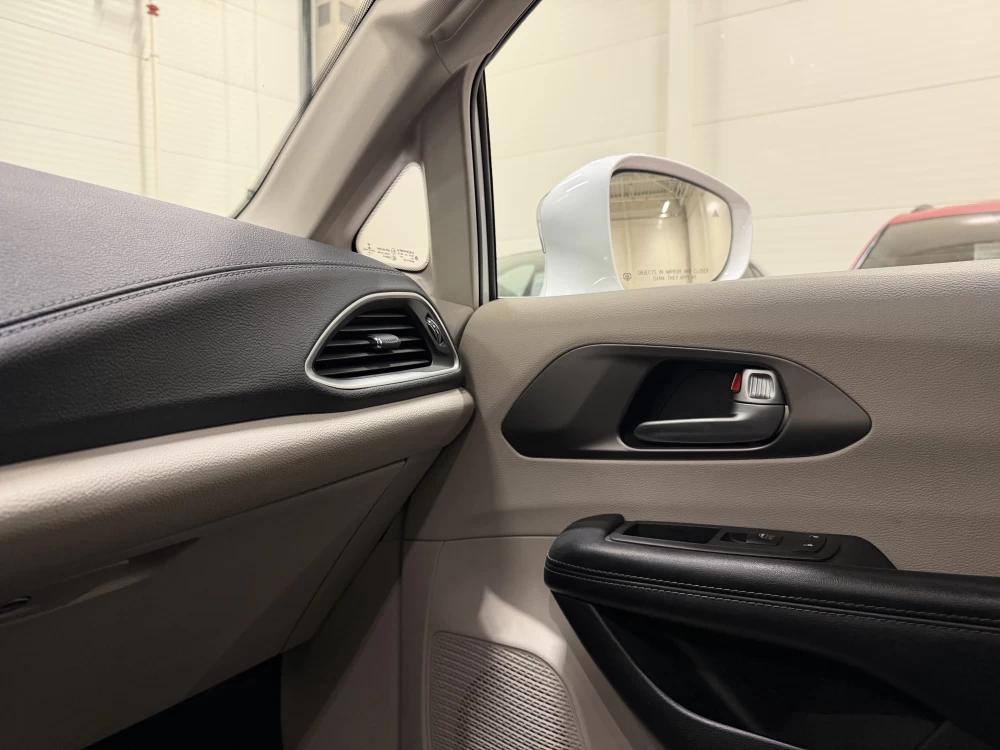 2019 Chrysler Pacifica – nuotrauka 14