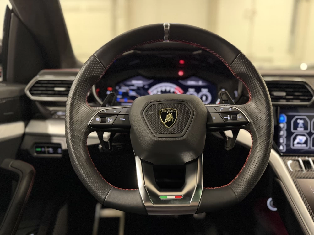 2020 Lamborghini Urus – nuotrauka 17