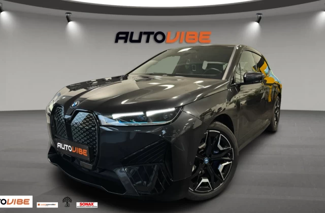 2023 BMW iX