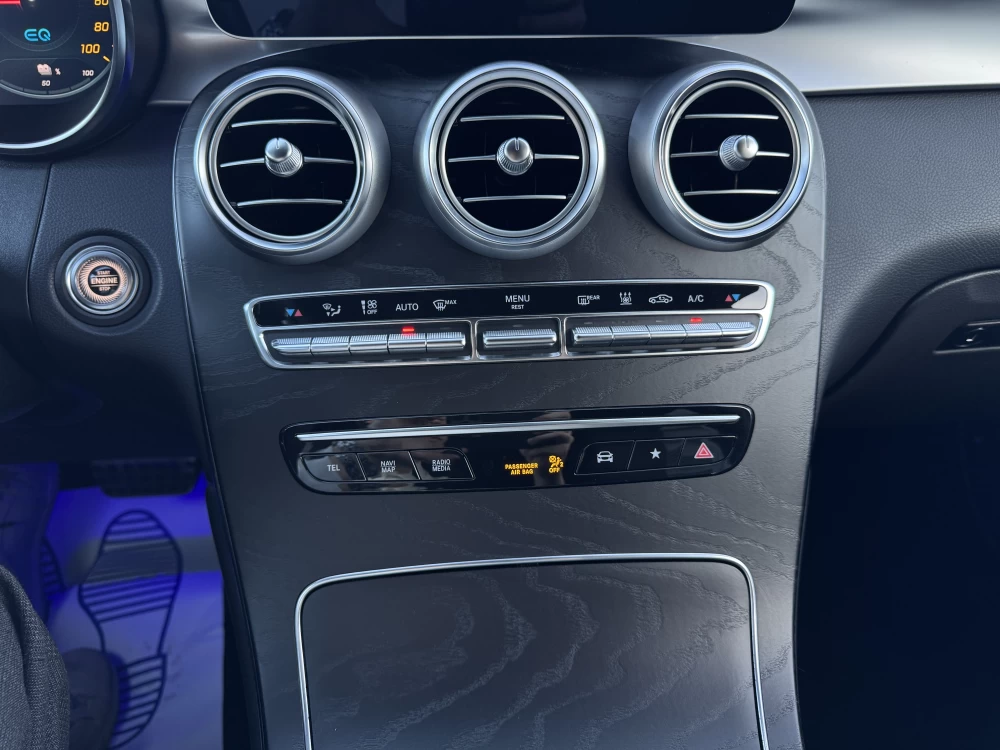 2021 Mercedes-Benz GLC300 – nuotrauka 16