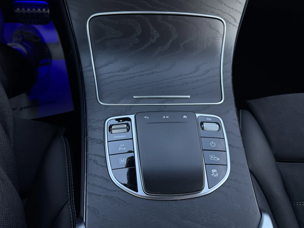 2021 Mercedes-Benz GLC300 – nuotrauka 17