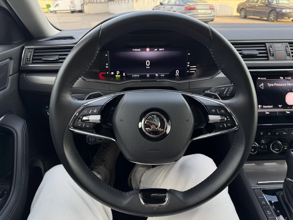 2022 Skoda Superb – nuotrauka 9