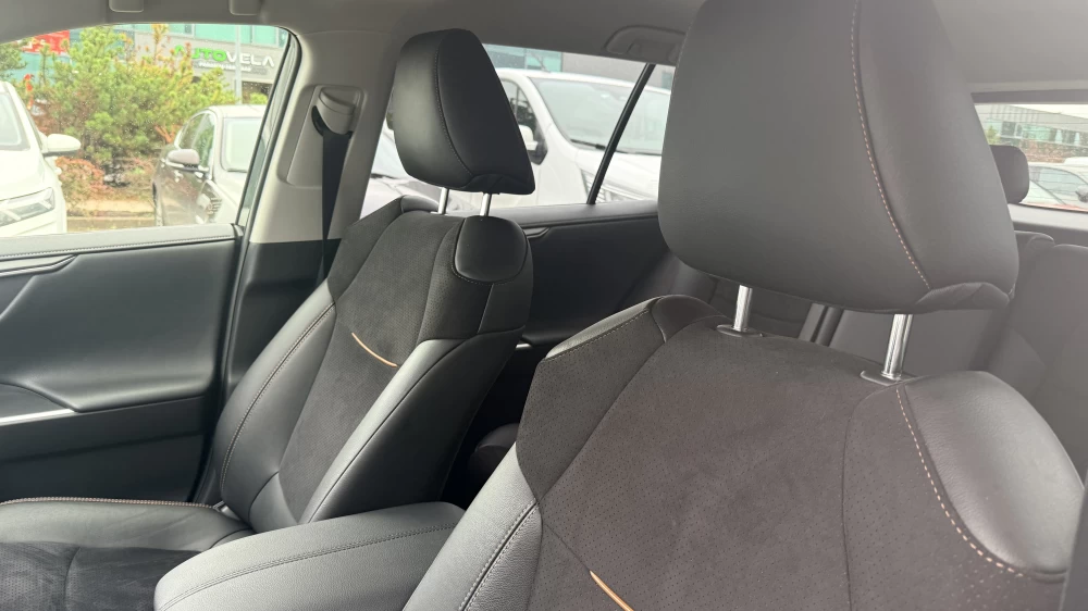 2021 Toyota RAV4 – nuotrauka 11