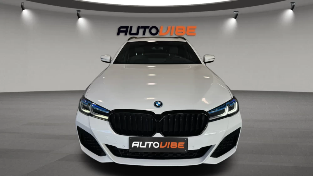 2023 BMW 530 – nuotrauka 2