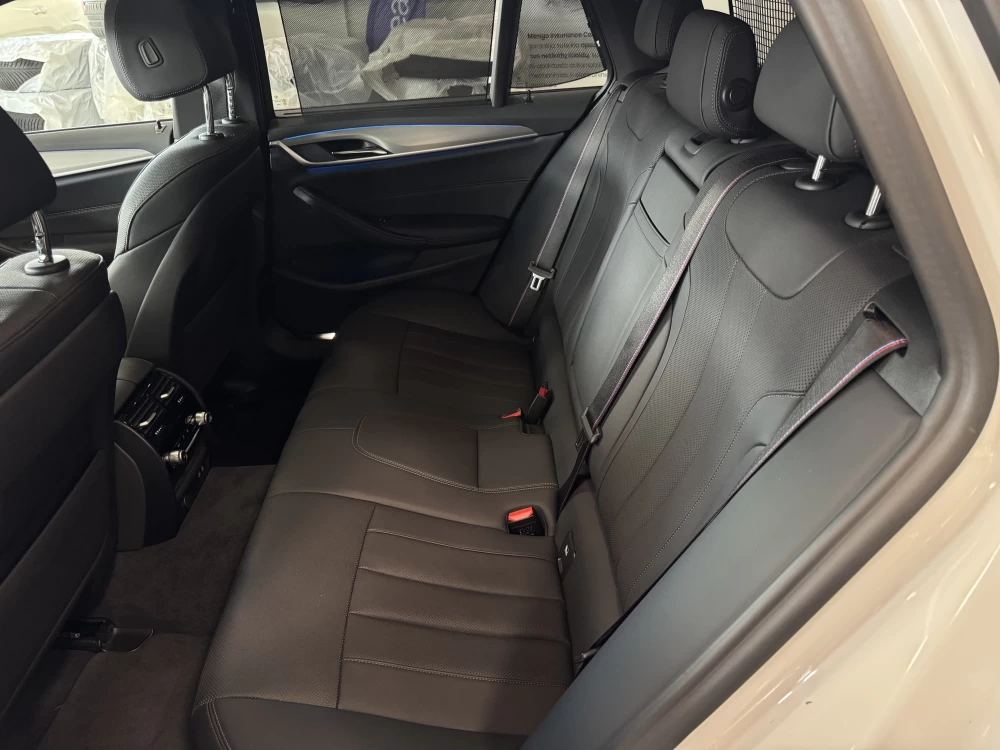 2023 BMW 530 – nuotrauka 26