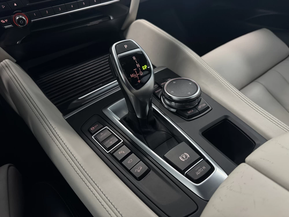 2016 BMW X6 – nuotrauka 17