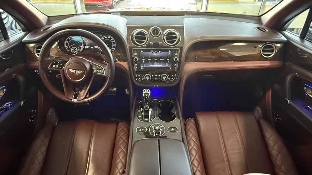 2019 Bentley Bentayga – nuotrauka 10